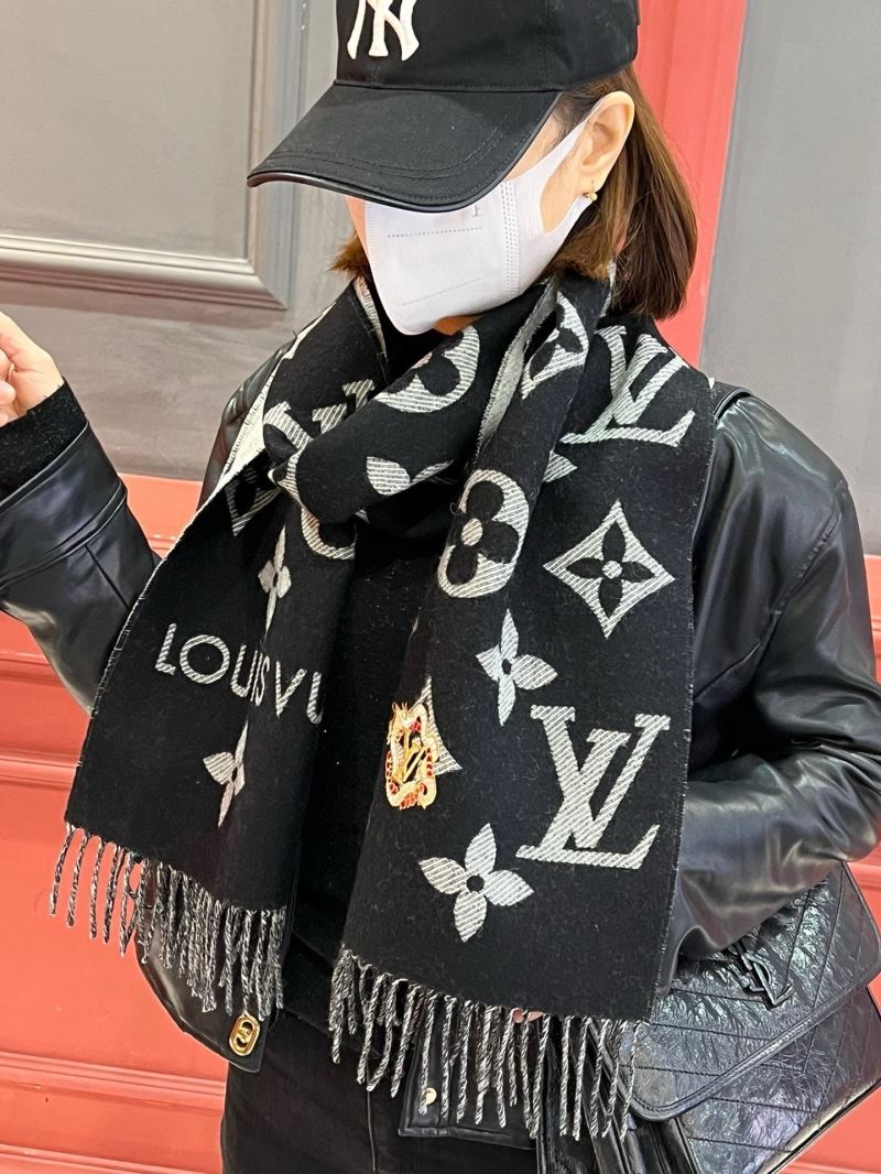 Louis Vuitton Scarf